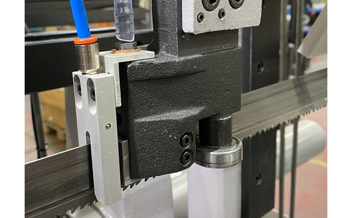 Imet adjustable saw blade guide image